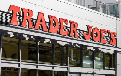 4 Ways to Make Your Storefront Stand Out with Eye-Catching Business Signage